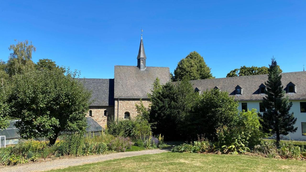Kloster Steinfeld Gaestehaus Hotel Kall